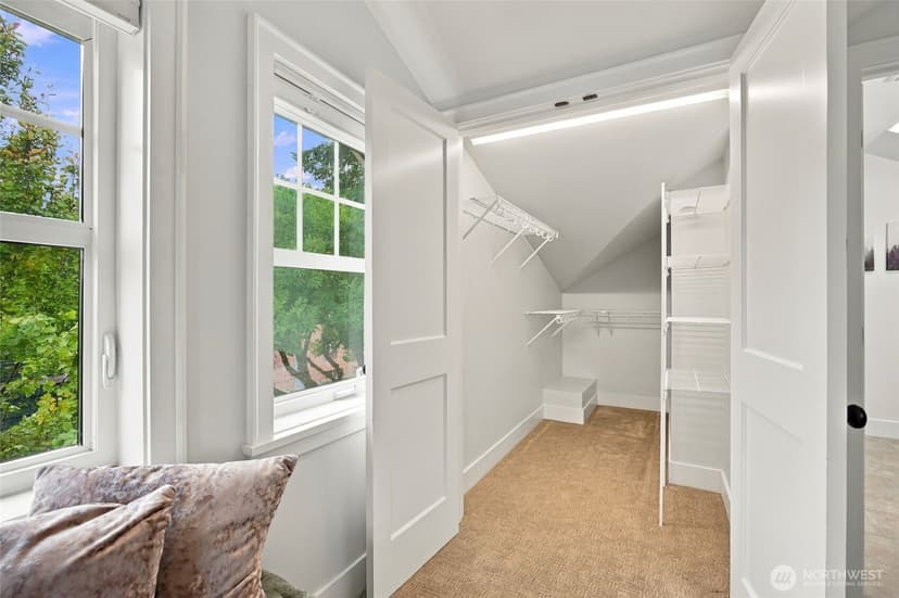 Property photo for 1109 E Harrison Street, Seattle photo 21