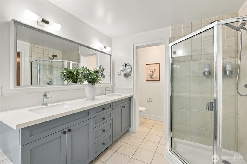 Property photo for 1109 E Harrison Street, Seattle photo 17