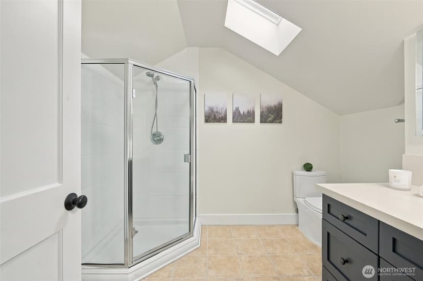 Property photo for 1109 E Harrison Street, Seattle photo 24