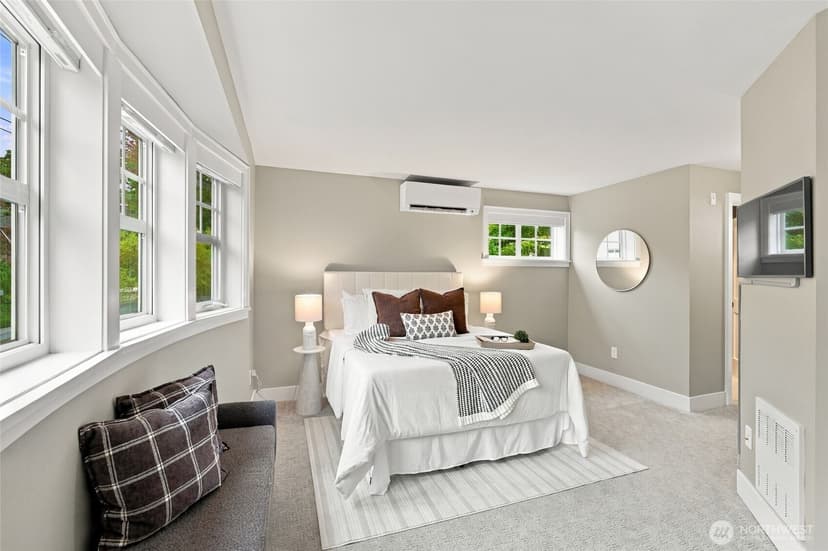 Property photo for 1109 E Harrison Street, Seattle photo 12