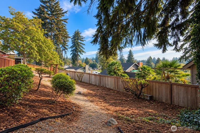 Property photo for 37258 39TH Avenue NE, Auburn photo 9