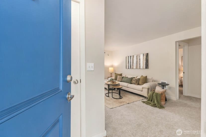 Property photo for 14124 NE 181st Place #H302, Woodinville photo 4