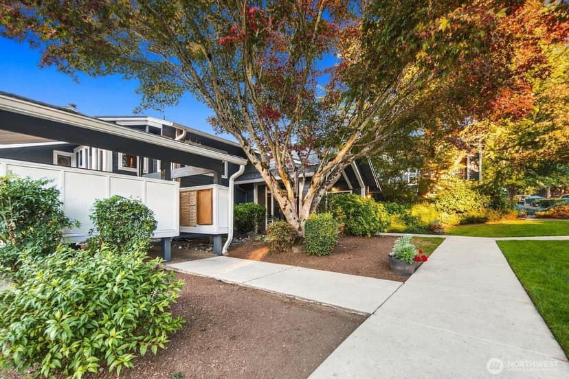 Property photo for 14124 NE 181st Place #H302, Woodinville photo 32