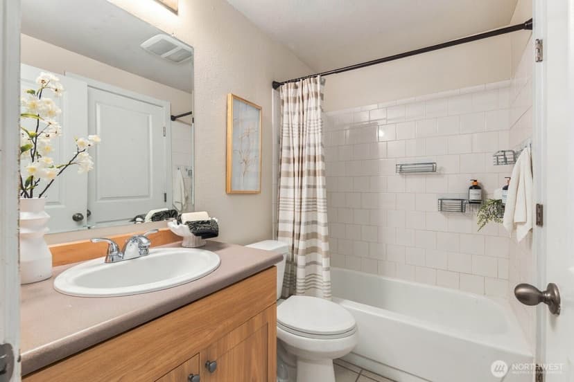 Property photo for 14124 NE 181st Place #H302, Woodinville photo 25
