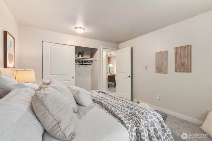 Property photo for 14124 NE 181st Place #H302, Woodinville photo 23