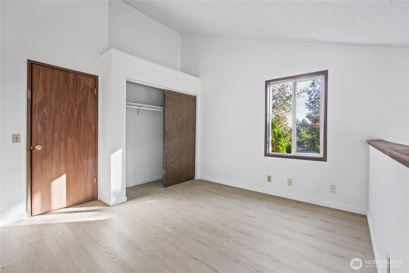 Property photo for 804 124th Street SW, Everett photo 14