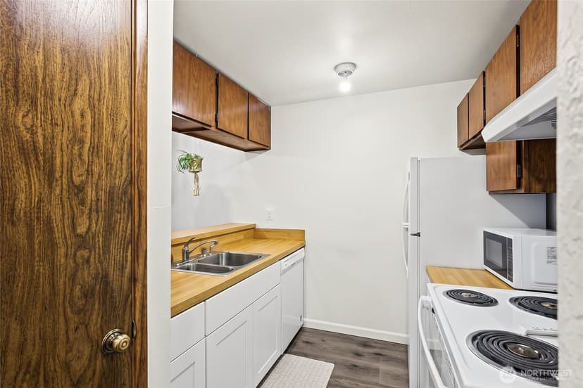 Property photo for 804 124th Street SW, Everett photo 27