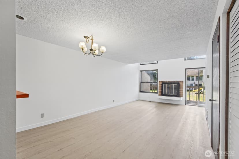 Property photo for 804 124th Street SW, Everett photo 21