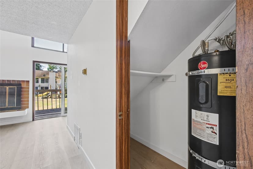 Property photo for 804 124th Street SW, Everett photo 18