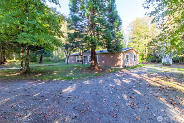 Property photo for 27040 SE 236th Street, Maple Valley photo 2