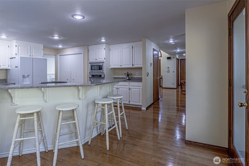 Property photo for 209 SW 331st Place, Federal Way photo 25