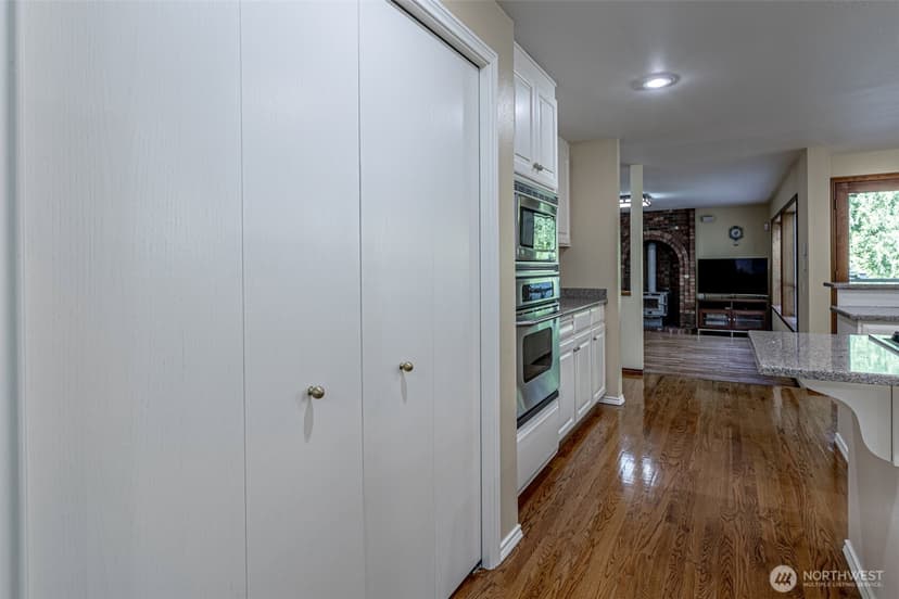 Property photo for 209 SW 331st Place, Federal Way photo 18