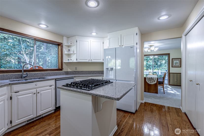 Property photo for 209 SW 331st Place, Federal Way photo 21