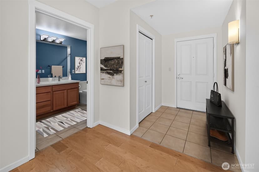 Property photo for 2901 NE Blakeley #401, Seattle photo 4