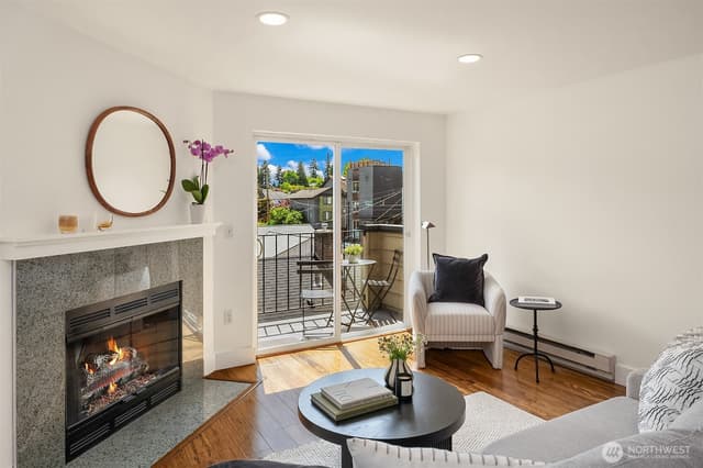 Property photo for 4831 Fauntleroy Way SW #305, Seattle photo 5