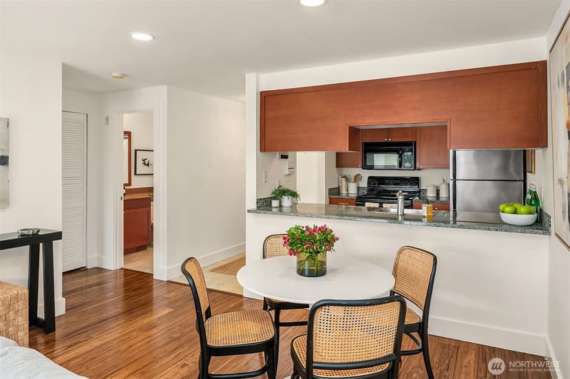 Property photo for 4831 Fauntleroy Way SW #305, Seattle photo 8