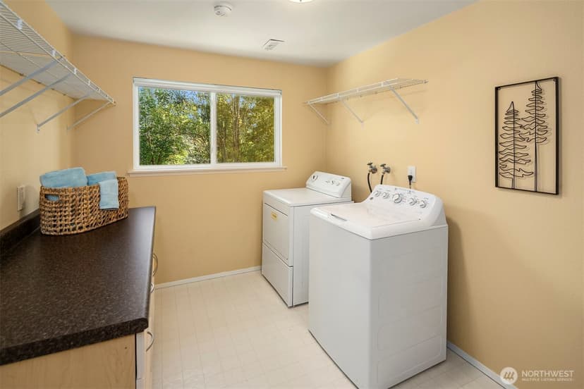 Property photo for 940 178th Place NE, Bellevue photo 36
