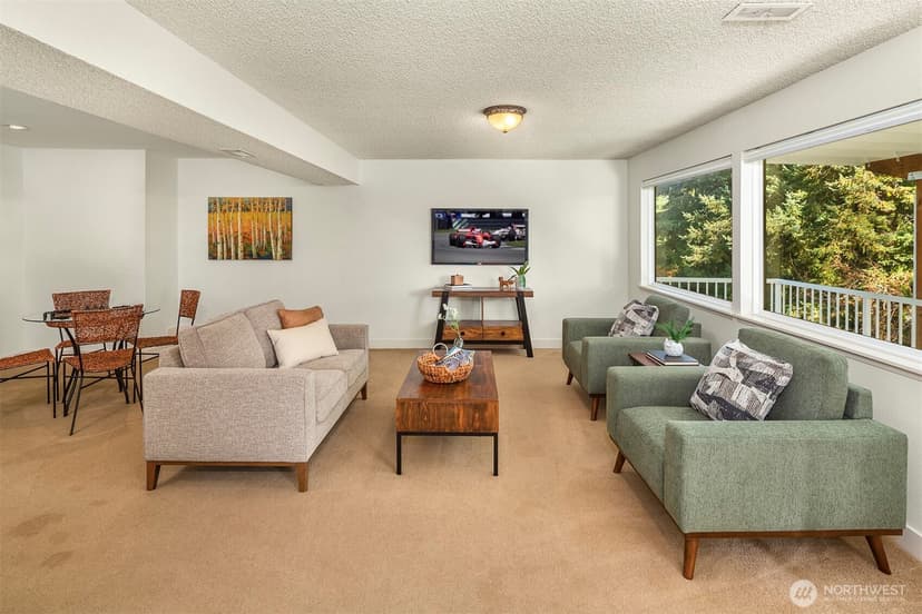 Property photo for 940 178th Place NE, Bellevue photo 28