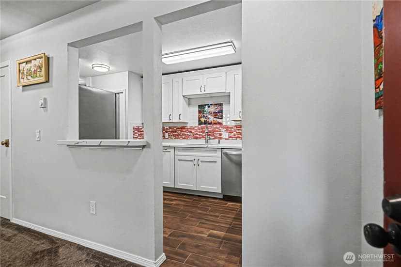Property photo for 13616 NE 7th Street #E3, Bellevue photo 11
