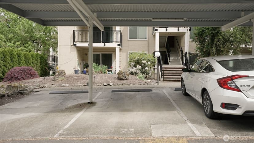 Property photo for 13616 NE 7th Street #E3, Bellevue photo 30
