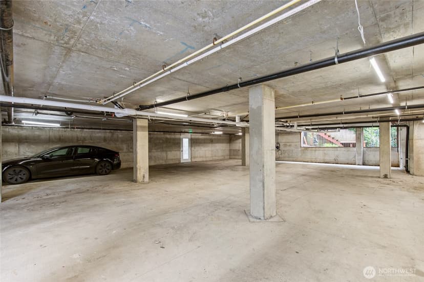 Property photo for 637 13th Avenue E, Seattle photo 33