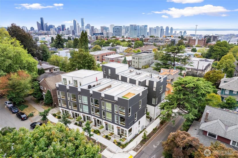 Property photo for 637 13th Avenue E, Seattle photo 35