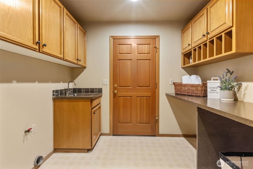Property photo for 408 SW 336th Court, Federal Way photo 16