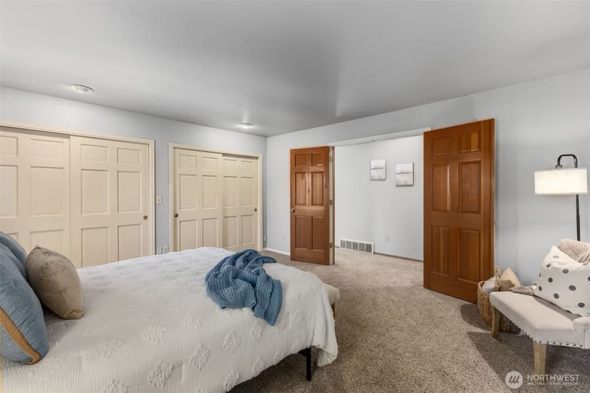 Property photo for 408 SW 336th Court, Federal Way photo 19