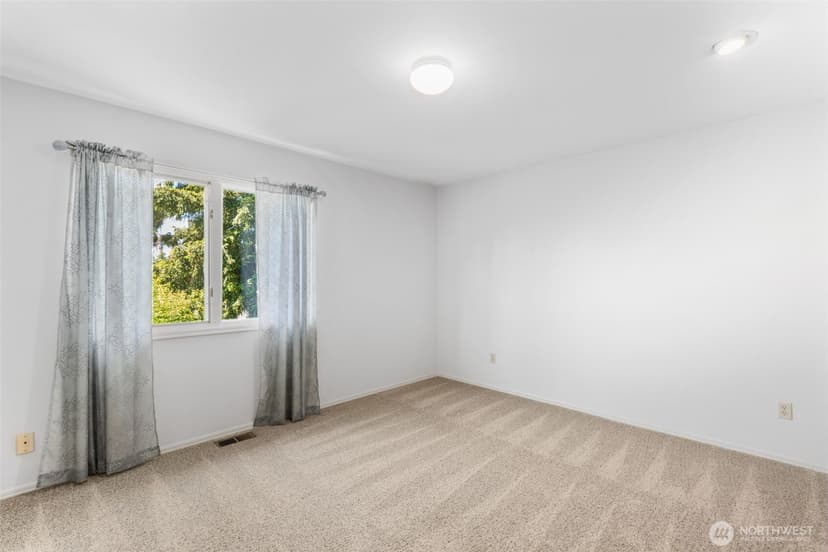 Property photo for 408 SW 336th Court, Federal Way photo 25