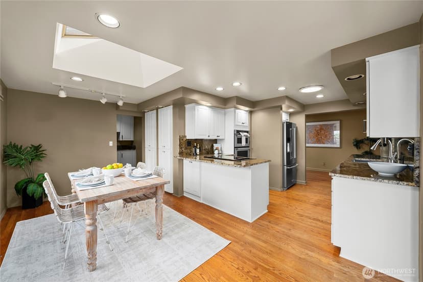 Property photo for 10501 39th Avenue SW, Seattle photo 40