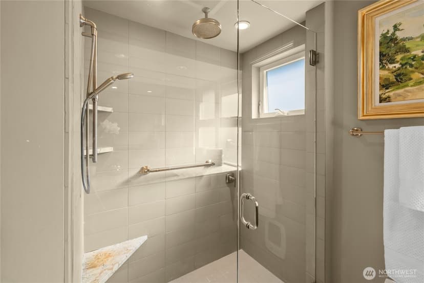 Property photo for 10501 39th Avenue SW, Seattle photo 25
