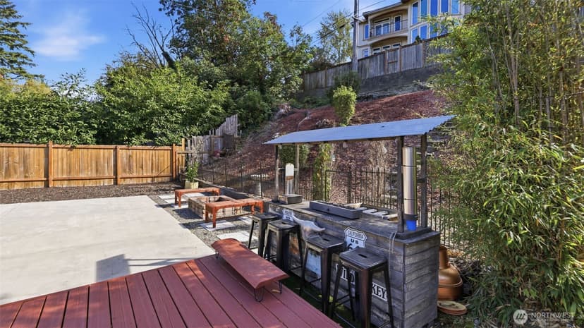 Property photo for 470 Grandey Way NE, Renton photo 18