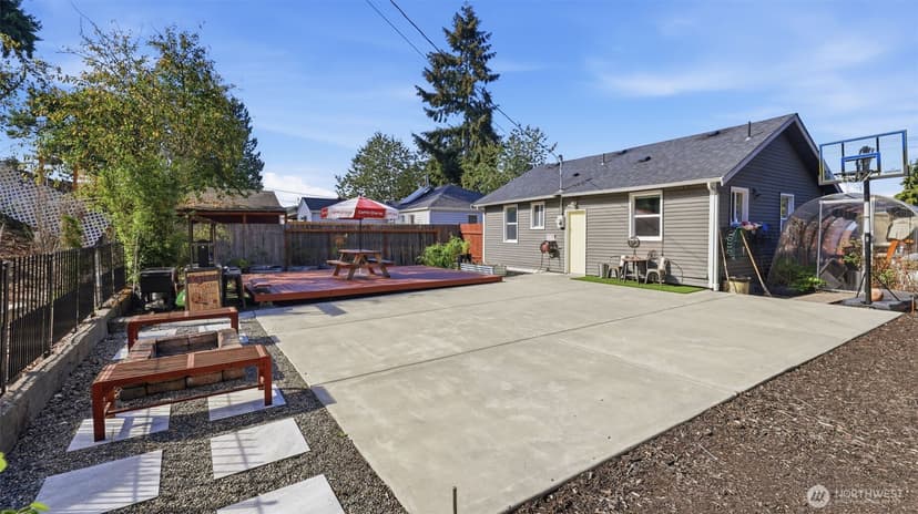 Property photo for 470 Grandey Way NE, Renton photo 19