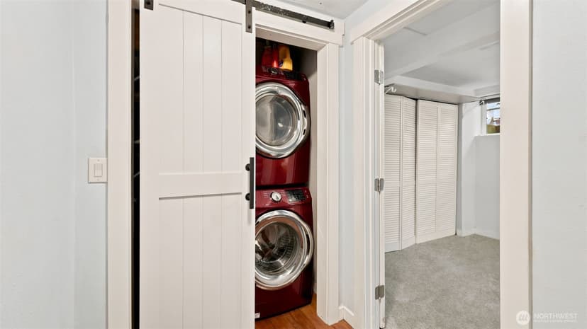 Property photo for 470 Grandey Way NE, Renton photo 16