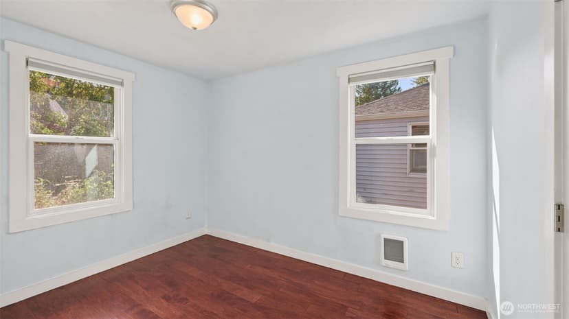 Property photo for 470 Grandey Way NE, Renton photo 13