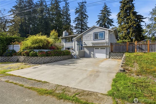 Property photo for 34221 39th Avenue S, Auburn photo 2
