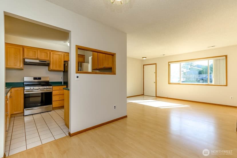 Property photo for 11216 SE 228th Place, Kent photo 8