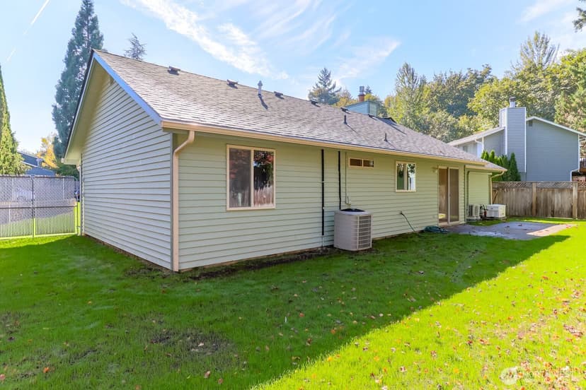 Property photo for 11216 SE 228th Place, Kent photo 27