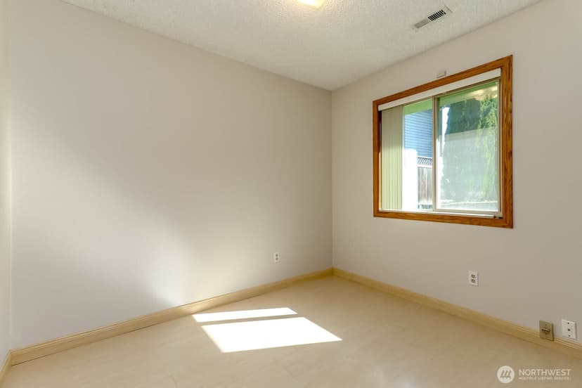 Property photo for 11216 SE 228th Place, Kent photo 16