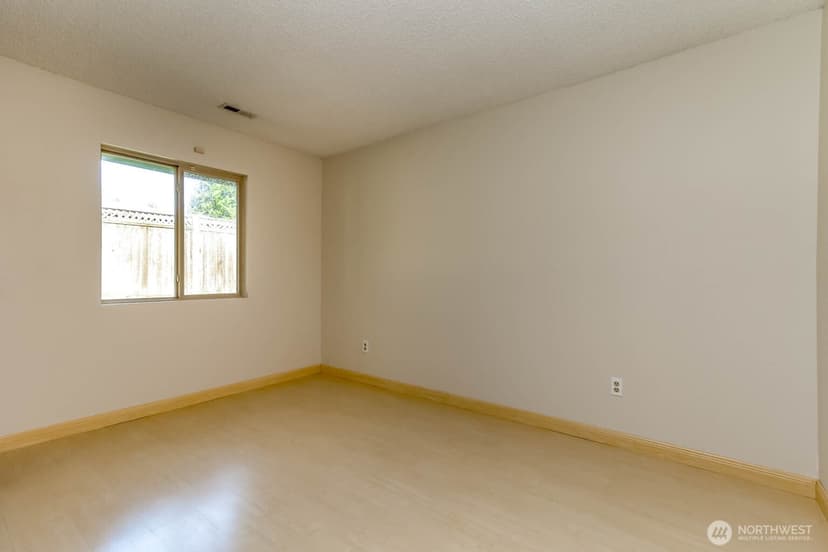 Property photo for 11216 SE 228th Place, Kent photo 17