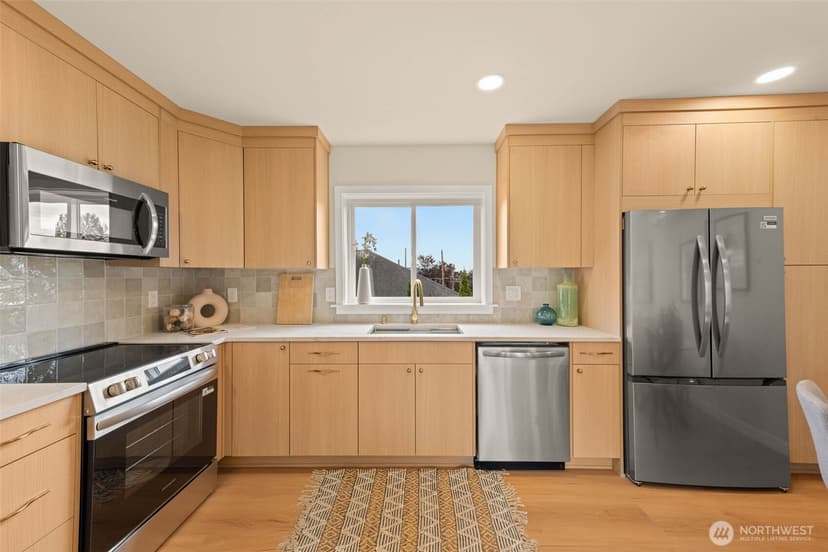 Property photo for 935 NW 61st Street #B, Seattle photo 8