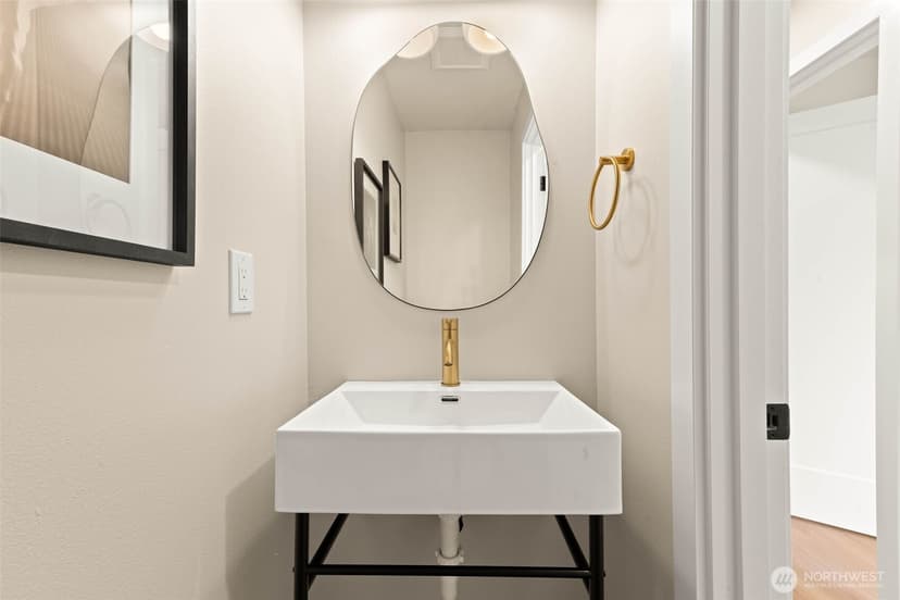 Property photo for 935 NW 61st Street #B, Seattle photo 18