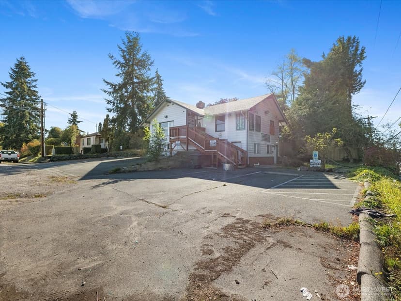 Property photo for 19909 64th Avenue W, Lynnwood