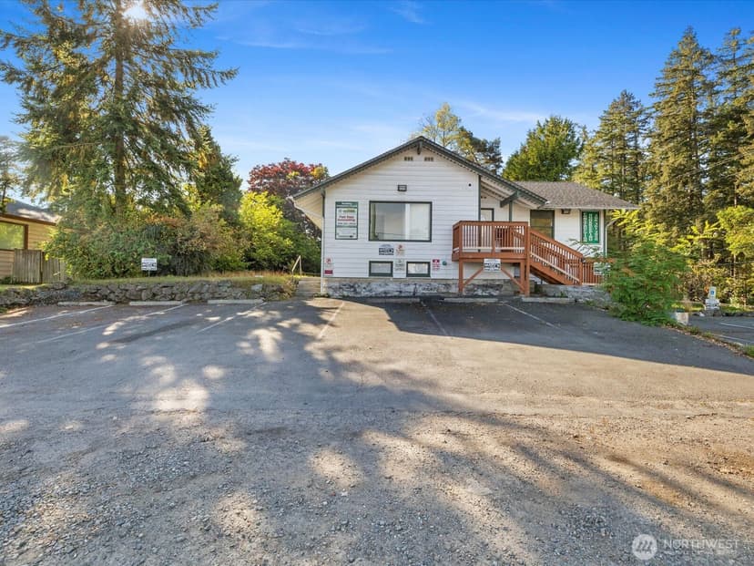Property photo for 19909 64th Avenue W, Lynnwood photo 24