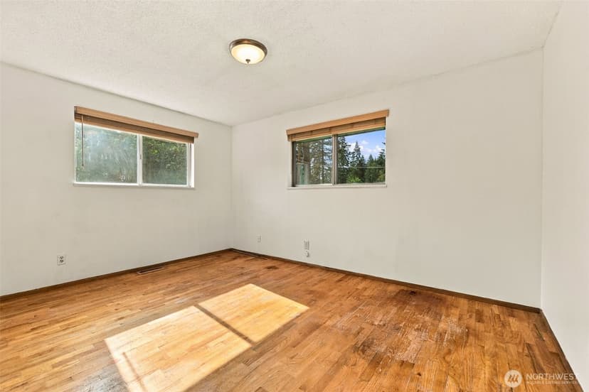 Property photo for 8321 112th Street SW, Lakewood photo 18