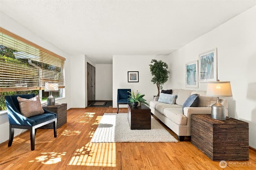 Property photo for 8321 112th Street SW, Lakewood photo 5