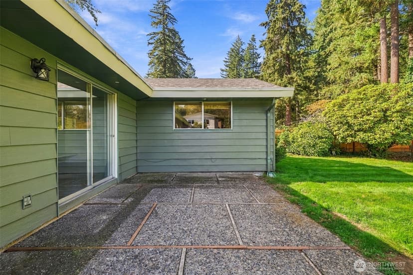 Property photo for 8321 112th Street SW, Lakewood photo 23