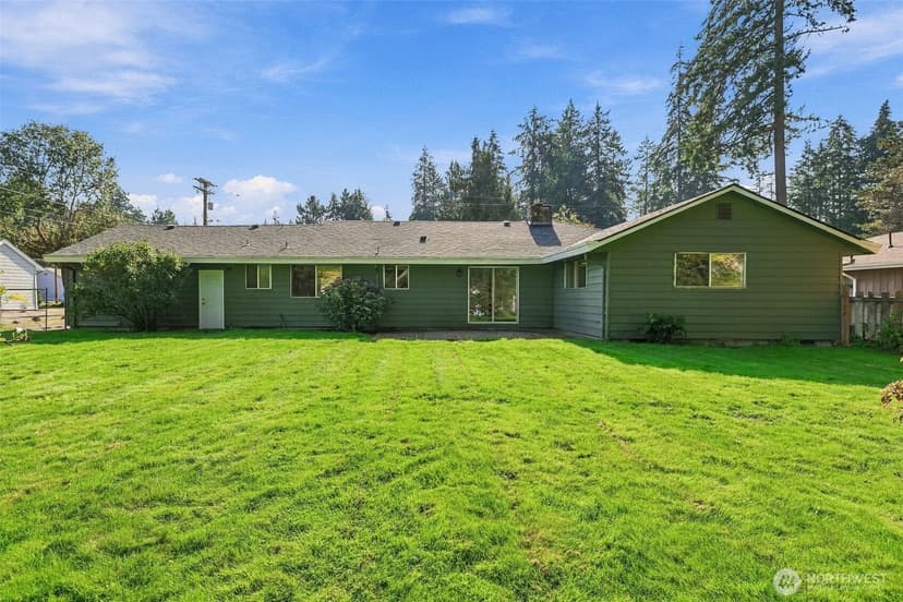 Property photo for 8321 112th Street SW, Lakewood photo 28