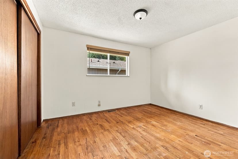 Property photo for 8321 112th Street SW, Lakewood photo 21