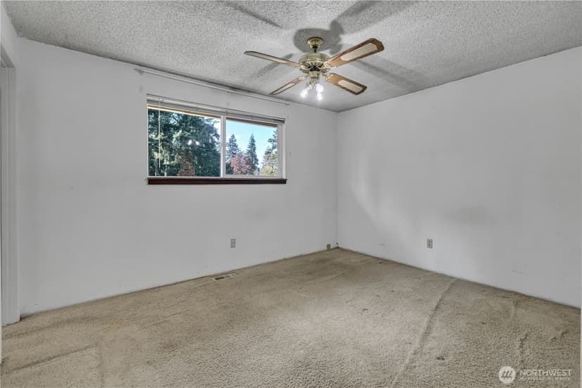 Property photo for 26623 159th Avenue SE, Covington photo 19